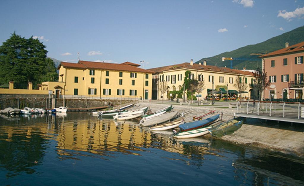 Apartamento Bella Piazza Colico Habitación foto